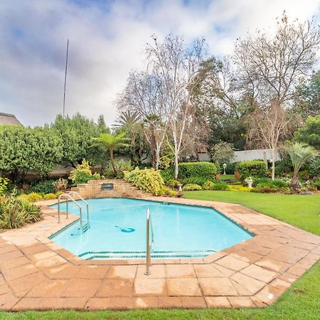 Rsa Lodge Benoni Buitenkant foto